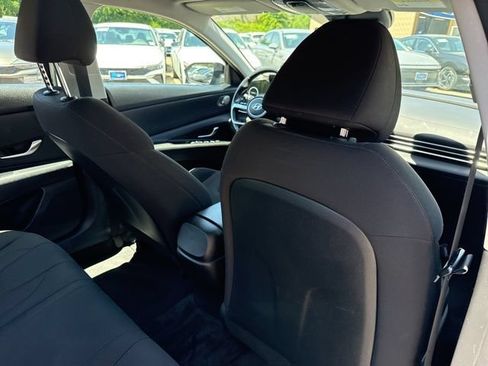 Used 2023 Hyundai Elantra SEL w/ Convenience Package FWD image 23