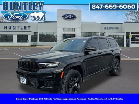 Used 2023 Jeep Grand Cherokee L Laredo image 1