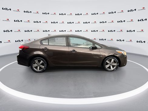 Used 2018 Kia Forte LX w/ LX Popular Package FWD image 9