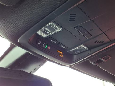 Used 2024 Chevrolet Blazer RS FWD image 15