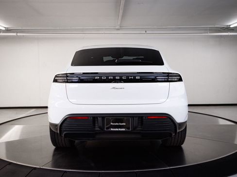 New 2026 Porsche Macan Electric RWD image 6