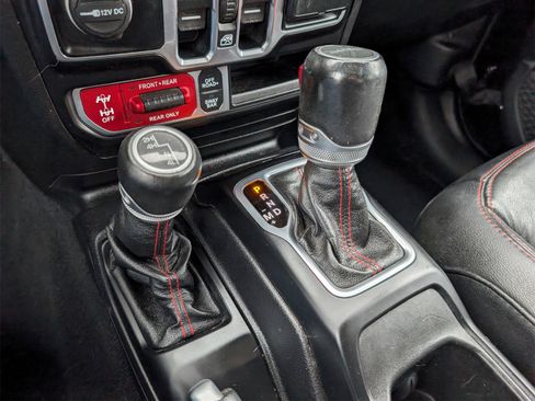 Used 2020 Jeep Gladiator Rubicon image 20