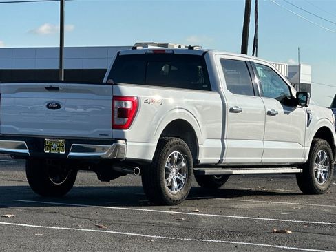 Used 2023 Ford F150 Lariat w/ Trailer Tow Package image 4
