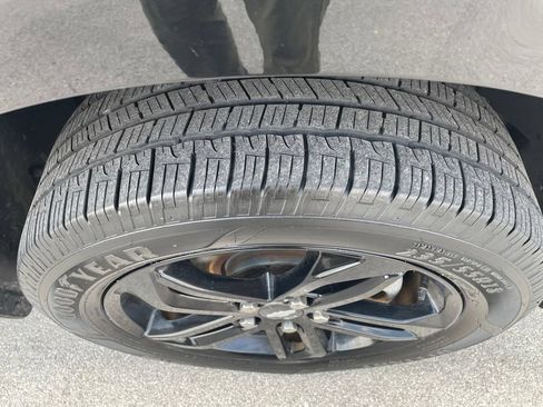 Used 2017 Chevrolet Equinox LT w/ Midnight Edition AWD/4WD image 32