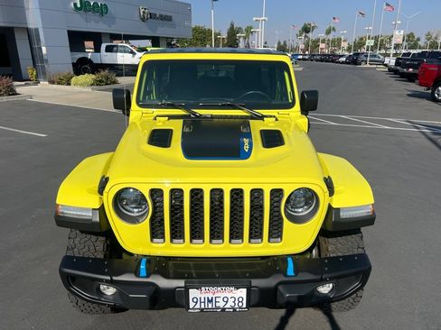 Used 2023 Jeep Wrangler Unlimited Rubicon 4xe w/ Steel Bumper Group AWD/4WD image 7