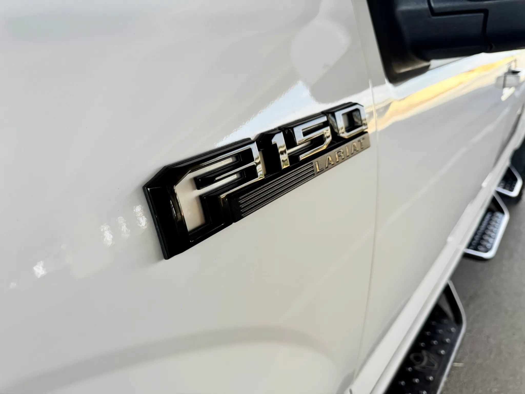 Used 2019 Ford F150 Lariat AWD/4WD image 11