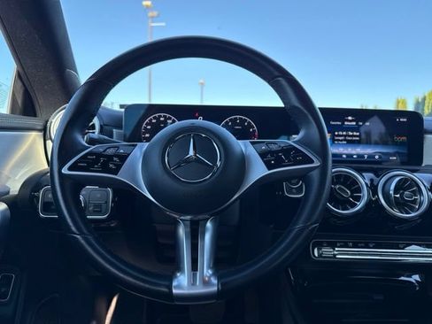Used 2025 Mercedes-Benz CLA 250 4MATIC image 19