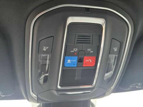 New 2026 Jeep Cherokee Laredo image 17