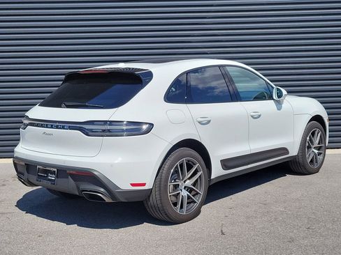 Certified 2023 Porsche Macan AWD/4WD image 7