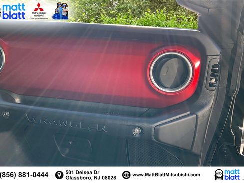 Used 2023 Jeep Wrangler Rubicon image 17