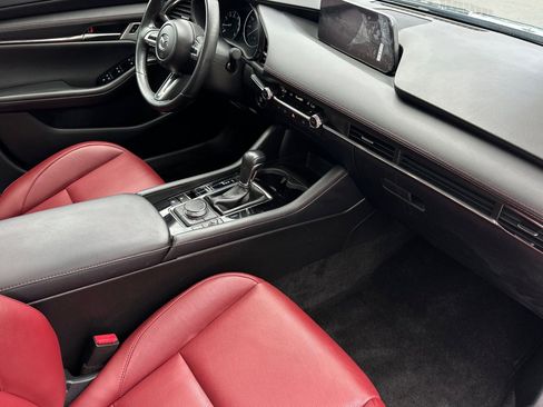 Used 2023 MAZDA MAZDA3 s FWD image 14