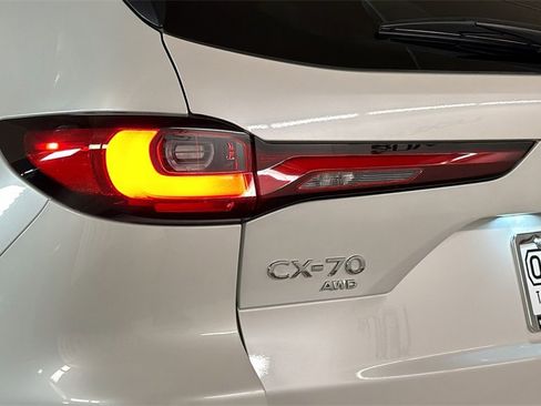 Used 2025 MAZDA CX-70 Plug-In Hybrid w/ Premium Plus image 7