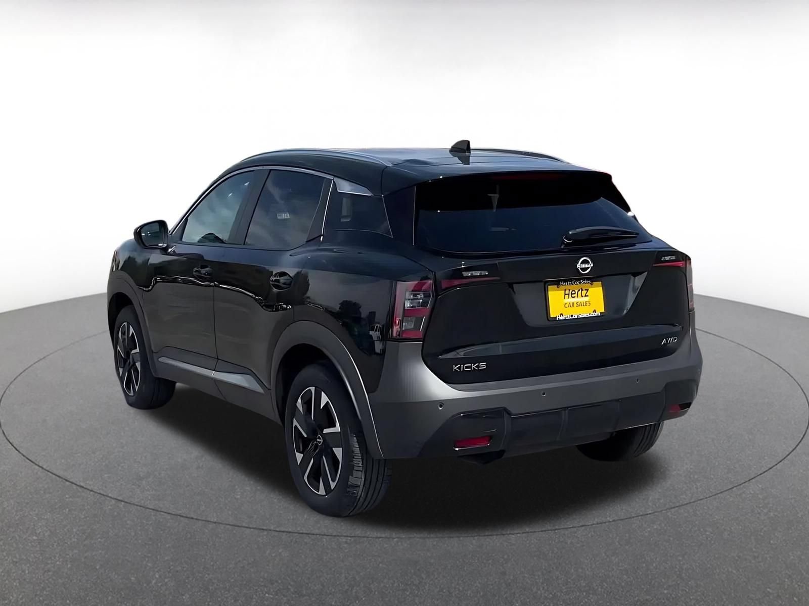 Used 2026 Nissan Kicks SV w/ Cold Weather Package AWD/4WD image 10