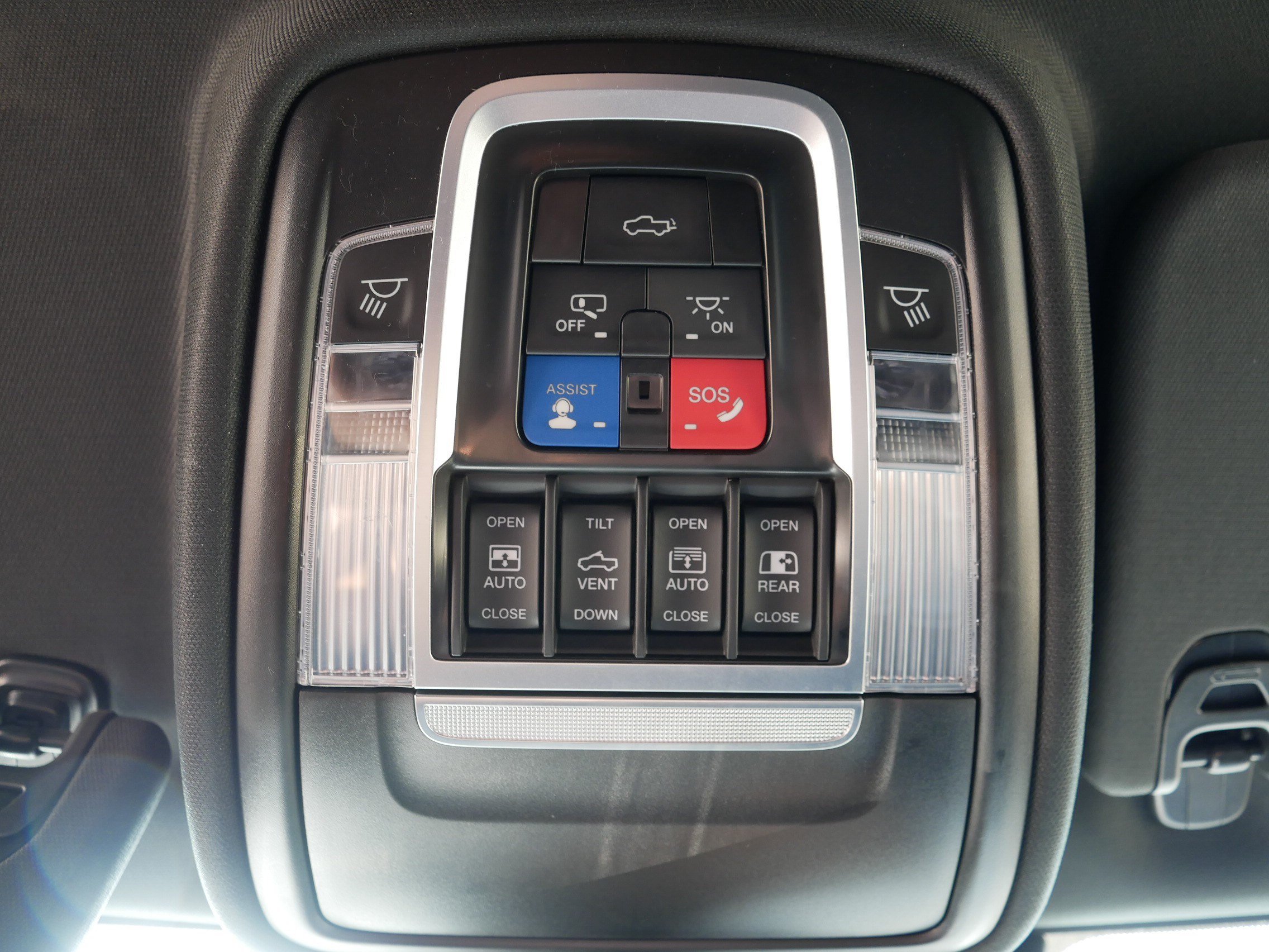 Used 2022 RAM 1500 Limited AWD/4WD image 33