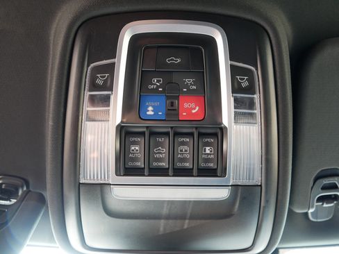 Used 2022 RAM 1500 Limited AWD/4WD image 33