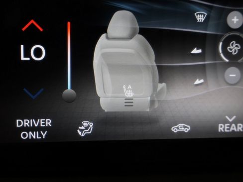 Used 2024 Nissan Ariya AWD image 55