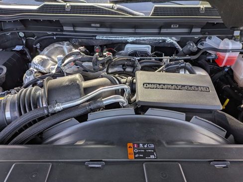 New 2026 Chevrolet Silverado 2500 ZR2 image 19