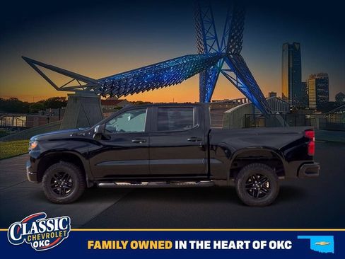 Used 2025 Chevrolet Silverado 1500 Custom Trail Boss w/ Realtree Special Edition AWD/4WD image 4