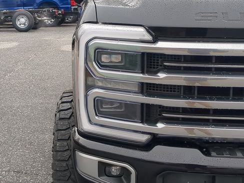 Used 2024 Ford F250 Limited w/ FX4 Off-Road Package image 8