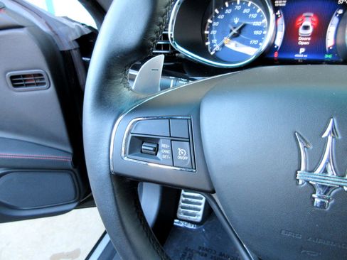 Used 2015 Maserati Quattroporte S Q4 image 56