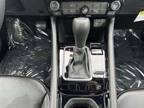 New 2026 Jeep Compass Latitude image 21