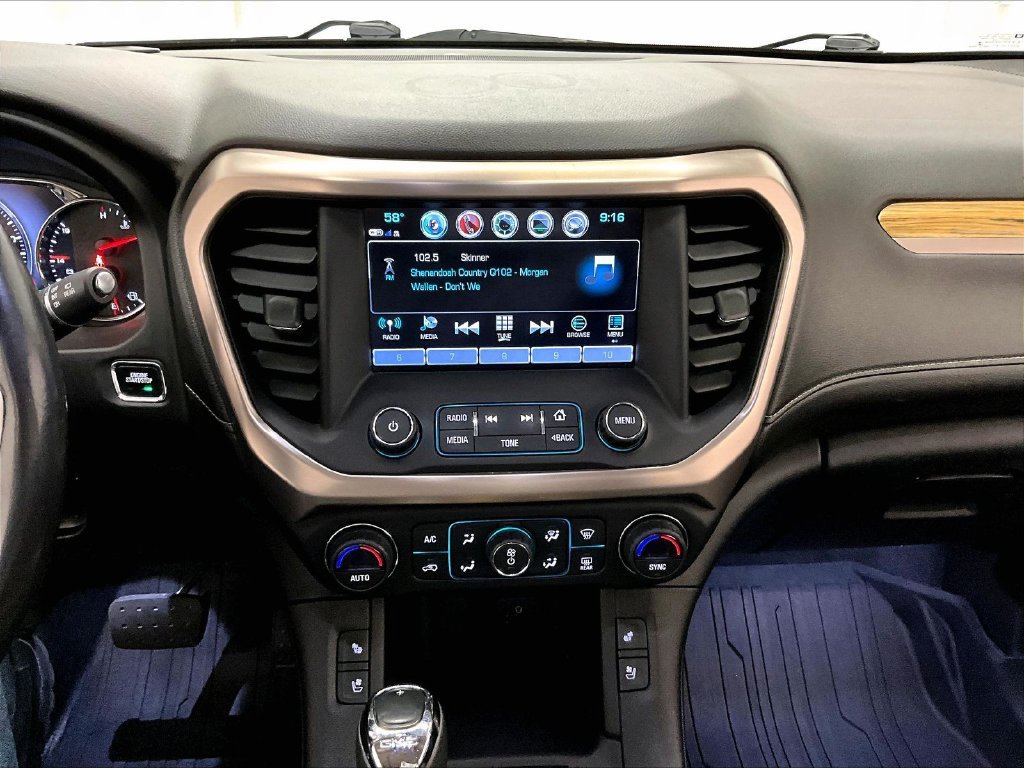 Used 2018 GMC Acadia Denali w/ Technology Package AWD/4WD image 15