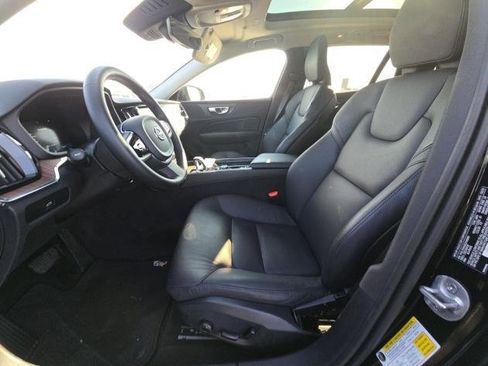 Certified 2025 Volvo V60 B5 Cross Country Plus image 5
