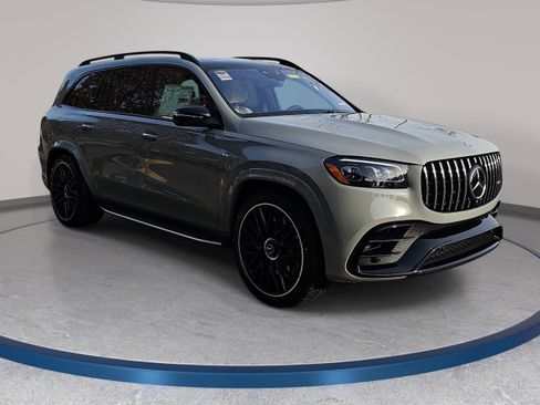 New 2026 Mercedes-Benz GLS 63 AMG 4MATIC image 3