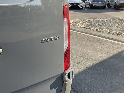 Used 2025 Mercedes-Benz Sprinter 2500 image 13