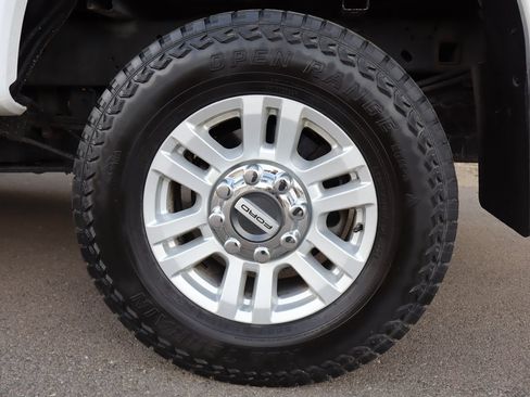 Used 2017 Ford F250 XLT w/ XLT Value Package AWD/4WD image 40