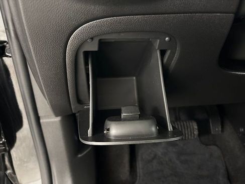 Used 2022 Chevrolet Trax LT w/ LT Convenience Package image 50