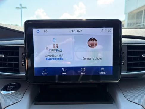 Used 2023 Ford Explorer XLT w/ Equipment Group 202A AWD/4WD image 26