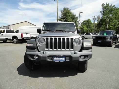 Used 2019 Jeep Wrangler Unlimited Sport S AWD/4WD image 2