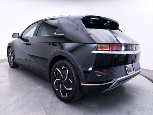 Used 2024 Hyundai Ioniq 5 SE RWD image 12