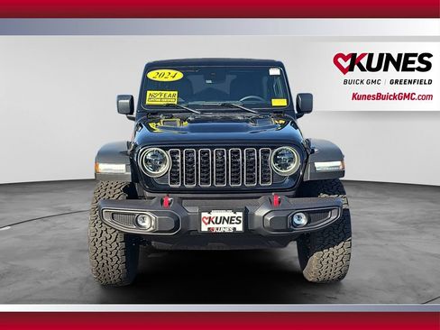 Used 2024 Jeep Wrangler Unlimited Rubicon w/ XTREMEE 35" Tire Package AWD/4WD image 4