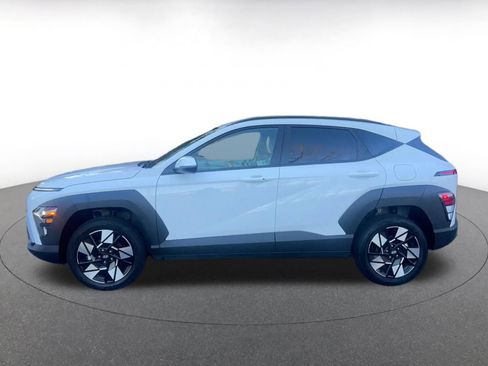 Used 2025 Hyundai Kona SEL image 9