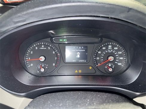 Used 2017 Kia Sorento LX w/ LX Convenience Package image 6