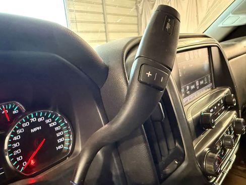 Used 2018 Chevrolet Silverado 1500 LT w/ All Star Edition image 26