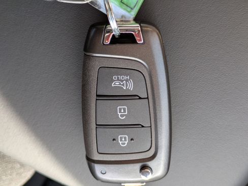 New 2026 Hyundai Venue SE FWD image 28