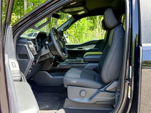 Certified 2025 Ford F150 STX w/ Equipment Group 200A AWD/4WD image 18