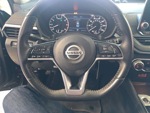 Used 2019 Nissan Altima 2.5 SR w/ SR Premium Package FWD image 16
