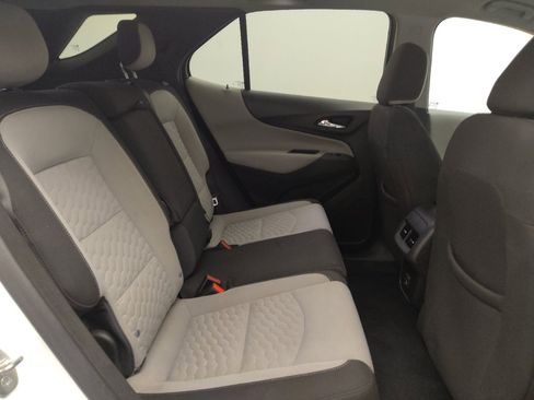 Used 2019 Chevrolet Equinox LS w/ LS Convenience Package FWD image 19