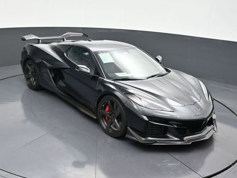 Used 2024 Chevrolet Corvette Z06 w/ Z07 Performance Package image 20