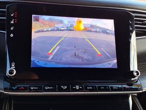 Used 2024 Jeep Wagoneer Series II w/ Flexible Seating Group image 19