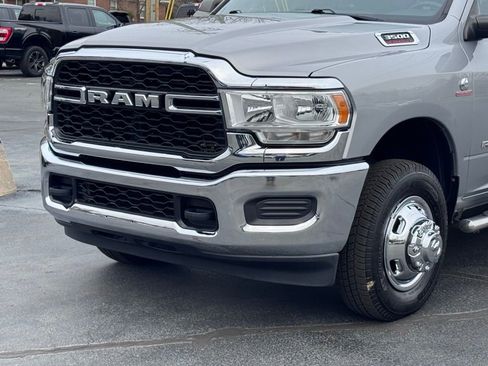 Used 2021 RAM 3500 Tradesman image 34