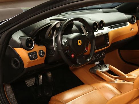 Used 2016 Ferrari FF image 69