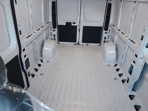 New 2026 RAM ProMaster 2500 w/ Premium Convenience Group FWD image 13