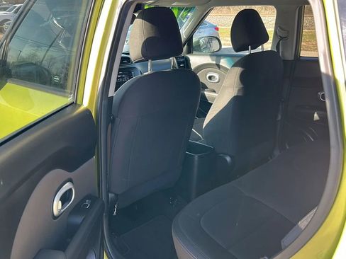 Used 2018 Kia Soul image 15