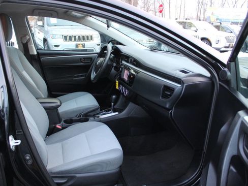 Used 2016 Toyota Corolla L image 28