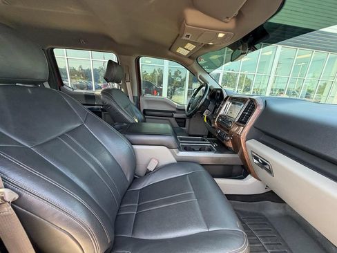 Used 2018 Ford F150 XLT w/ Equipment Group 302A Luxury AWD/4WD image 14